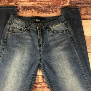 Harper Skinny Jeans Medium Wash Size 26 Inseam 28